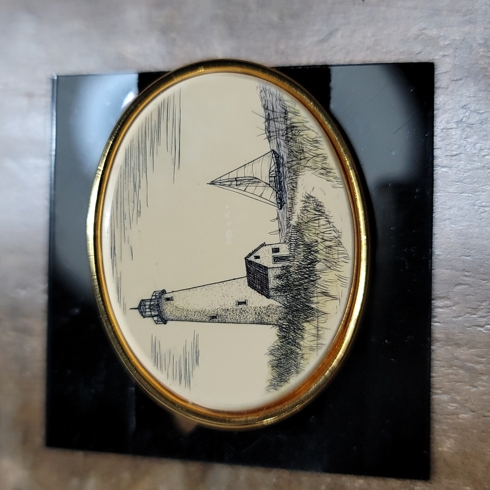 Barlow brooch with lighthouse, beach motif